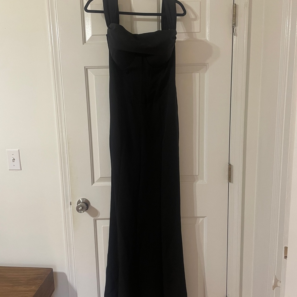 PrettyLittleThing Strapless Black Dress